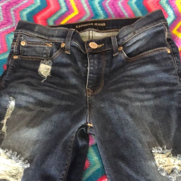 Express dark wash mid-rise cropped skinny jeans/size 2 distressed/5 pockets - Picture 1 of 13